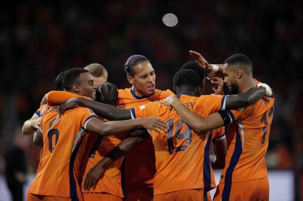 欧国联-阿克伤退翁达夫传射 荷兰2-2战平德国