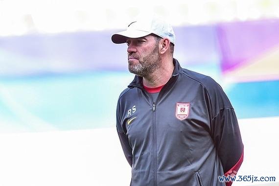 长春亚泰困境难解 苏亚雷斯训练求突破