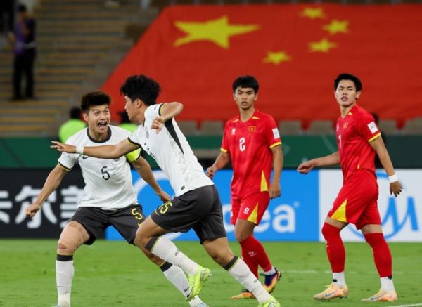 万博体育下载 越南核心赛前挑衅：要进你们3球 U23国足队长3-0后回击：你说话啊