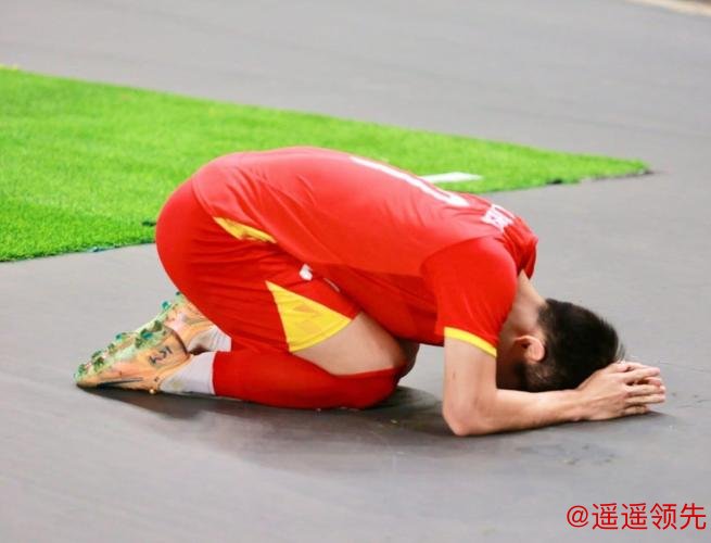 越南核心赛前挑衅：要进你们3球 U23国足队长3-0后回击：你说话啊