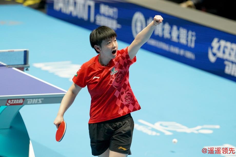 [图]中国队3-2治服日本队 成绩世乒赛女团七连冠万博体育